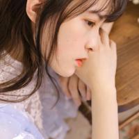 描写人像蝴蝶的拟人句